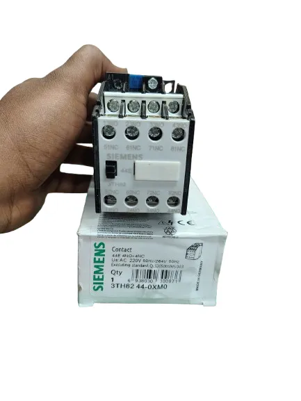 Siemens%20Auxiliary%20%20Contactor%20Relay%20Changeover%20Switch%20%203th82%2044%20(4no+4nc)%20Ith%2020A%20-%20Image%203