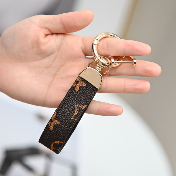 Keychain%20Spring%20Ring%20Old%20Pattern%20PU%20Leather%20Creative%20Car%20Metal%20Car%20Hanging%20Horseshoe%20Buckle%20Gift%20-%20Image%207