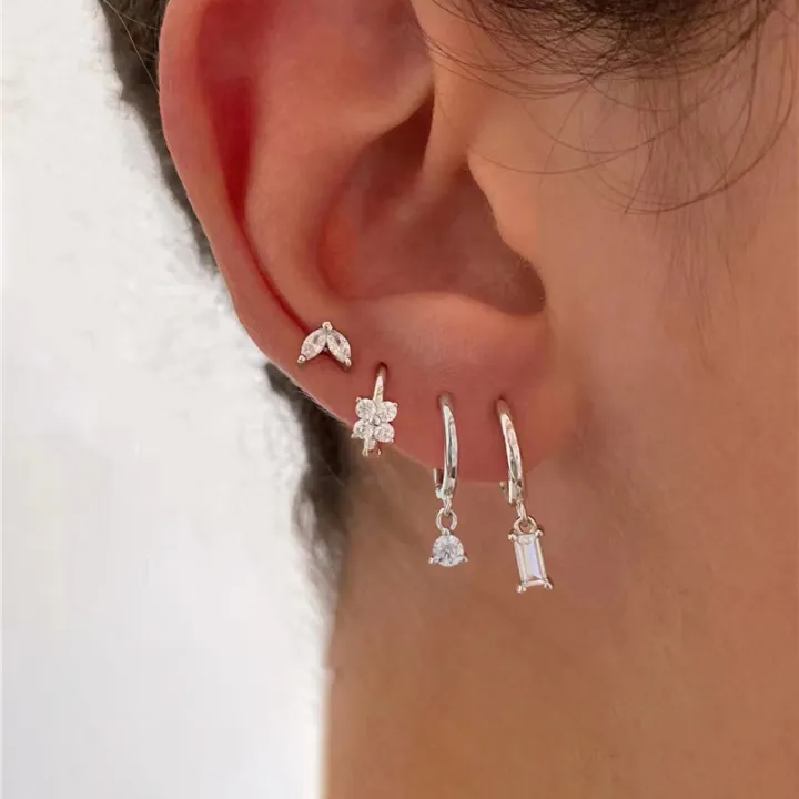 4PCS%20Stainless%20Steel%20Four%20Zircons%20Flower%20Pendant%20Hoop%20Earrings%20Set%20for%20Women%20Cartilage%20Huggies%20Square%20Earring%20Piercing%20Jewelry%20-%20Image%202