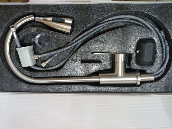 pull%20out%20kitchen%20sink%20mixer%20-%20Image%202