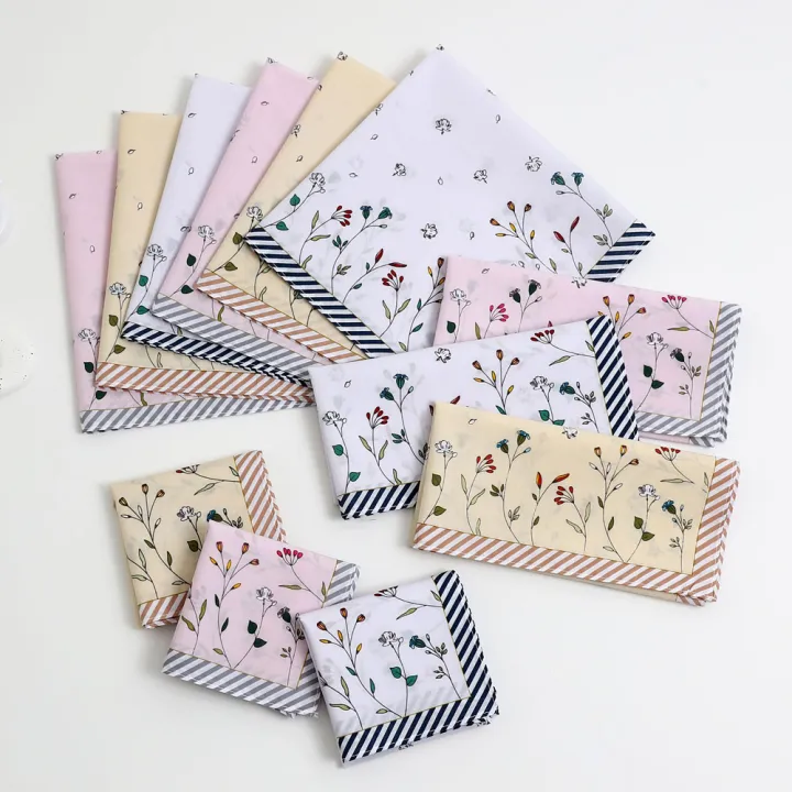 3-Pack%20of%20Elegant%20Handkerchiefs%20for%20Women,%20Pure%20Cotton%20Sweat-Wiping%20Handkerchiefs,%20Holiday%20s,%20Wedding%20Supplies,%20Placemats%20-%20Image%202