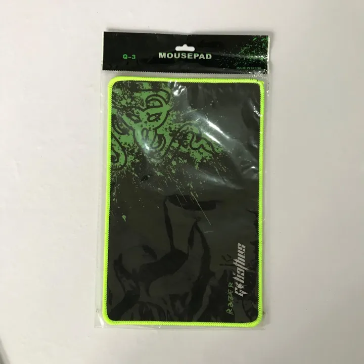 Gaming%20normal%20mouse%20pad%20with%203%20different%20designs%20and%20highlight%20boarder%20-%20Image%206