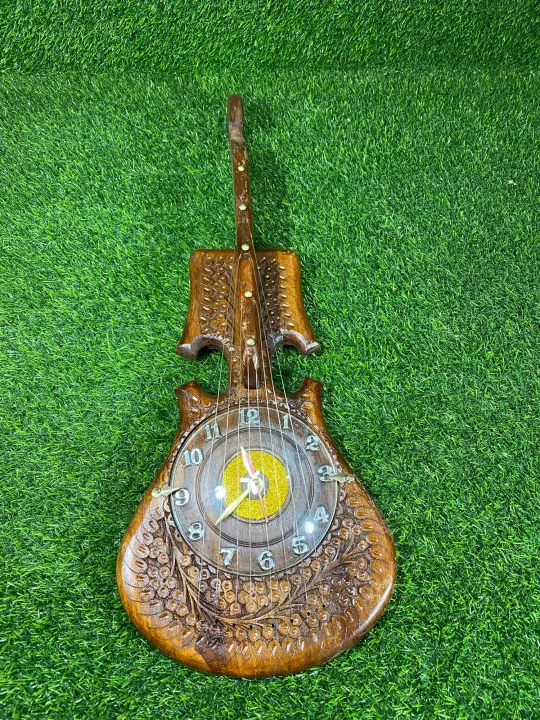 Wooden%20wall%20clock%20in%20guitar%20shape%20beautiful%20decoration%20piece%20-%20Image%202