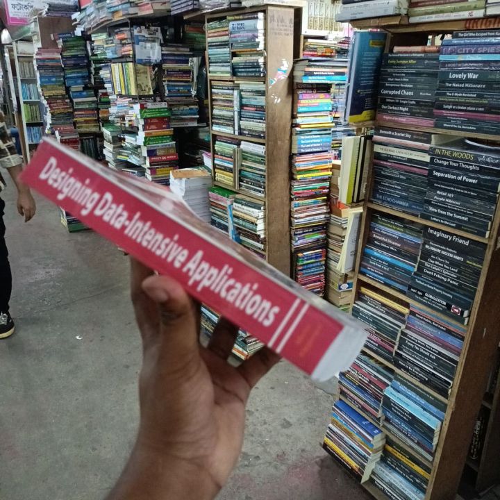 Designing%20Data-Intensive%20Applications:%20The%20Big%20Ideas%20Behind%20Reliable,%20Scalable,%20and%20Maintainable%20Systems%0A%0ABook%20by%20Martin%20Kleppmann%20-%20Image%202