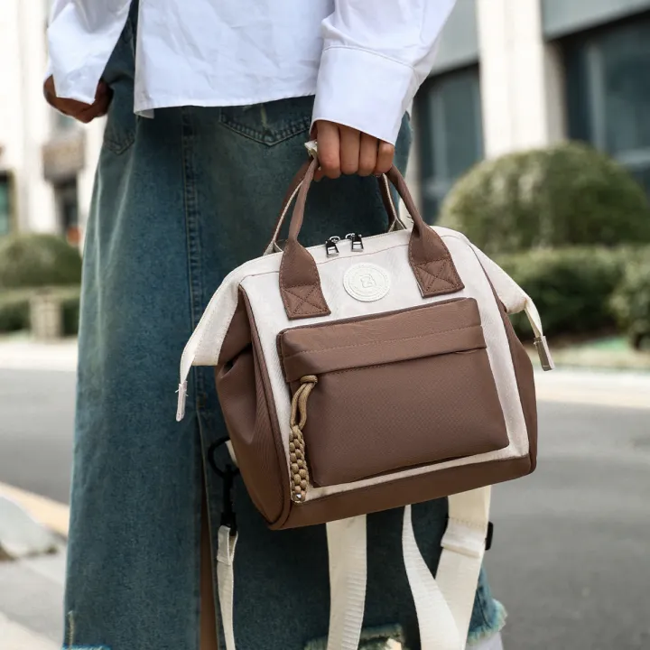 Fashionable%20Commuter%20Crossbody%20Bag%20Mobile%20Phone%20Bag%20Lightweight%20Multi-Functional%20Chest%20Bag%20Large%20Capacity%20Wear-Resistant%20Waterproof%20Shoulder%20Bag%20Multi-Functional%20Backpack%20-%20Image%204