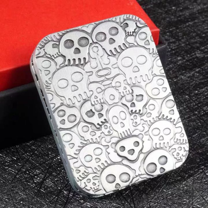 EDC Fidget Slider Toy,Portable Metall Magnetisches Poker Push Slider mit Skull Pattern für ADHS Autismus Angst Stressabbau,4,5 x 3,5 x 1 cm,Aufbewahrungstasche