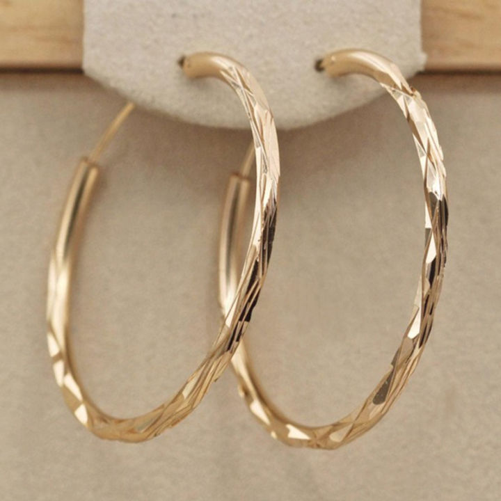 Huitan%20Classic%20Simple%20Hoop%20Earring%20for%20Women%20Gold%20Color%20Geometric%20Pattern%20Suit%20Various%20Occasions%20Metal%20Versatile%20Female%20Jewelry%20-%20Image%204