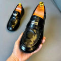 European New Shoes for Men Genuine Leather Casual Shoes Fashion Flat Leisure Shoes Comfortable Slip-on Loafers. 