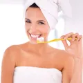 1/5/10PCS Disposable Oral Clean Portable Travel Toothbrush With Toothpaste Kit Convenient Oral Care Teeth Cleaning Brush. 