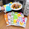 Heat Resistant Anti-Slip Cooking Glove - Microwave and Kitchen Baking Tool. 
