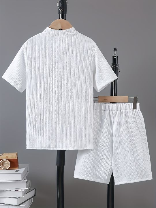 Boys'%20Textured%20Fabric%20Round%20Neck%20Shorts%20Shirt%20Short-Sleeved%20Suit%20-%20Image%202