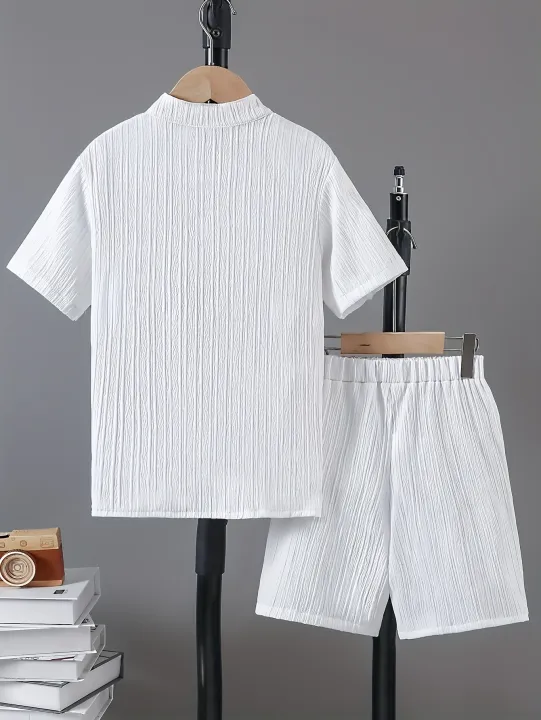 Boys'%20Textured%20Fabric%20Round%20Neck%20Shorts%20Shirt%20Short-Sleeved%20Suit%20-%20Image%202