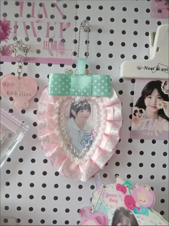 1Pc%20Designer%20Lace%20Strawberry%20%20Photo%20Card%20Holder%20Sweet%20Anime%20Character%20%20Idol%20Support%20Card%20Display%20Girl%20Ita%20Bag%20Ornament%20Decor%20-%20Image%206