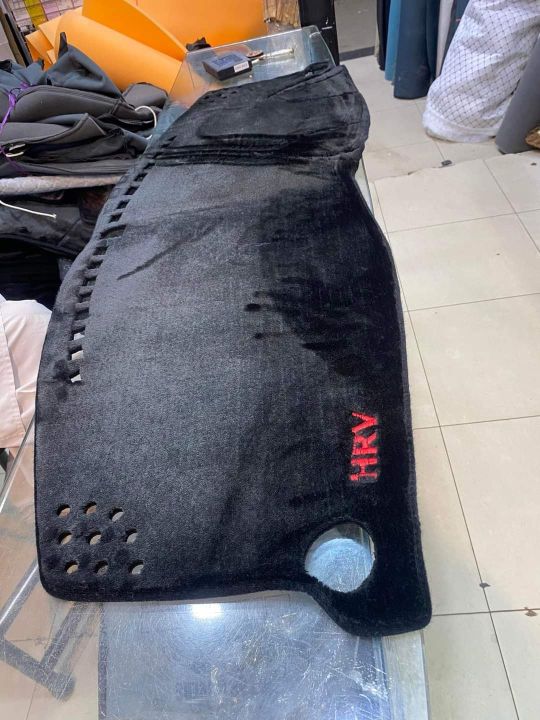 Honda HRV Dashboard Velvet Mat Soft Fluffy Wool Type Imported Premium Quality