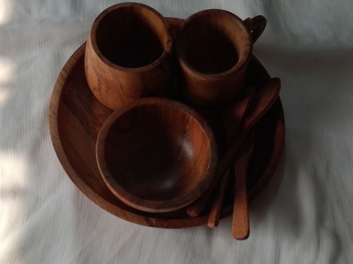 Wooden%20dinner%20set,%20pack%20of%207,Best%20quality,Made%20with%20real%20solid%20wood%20-%20Image%203