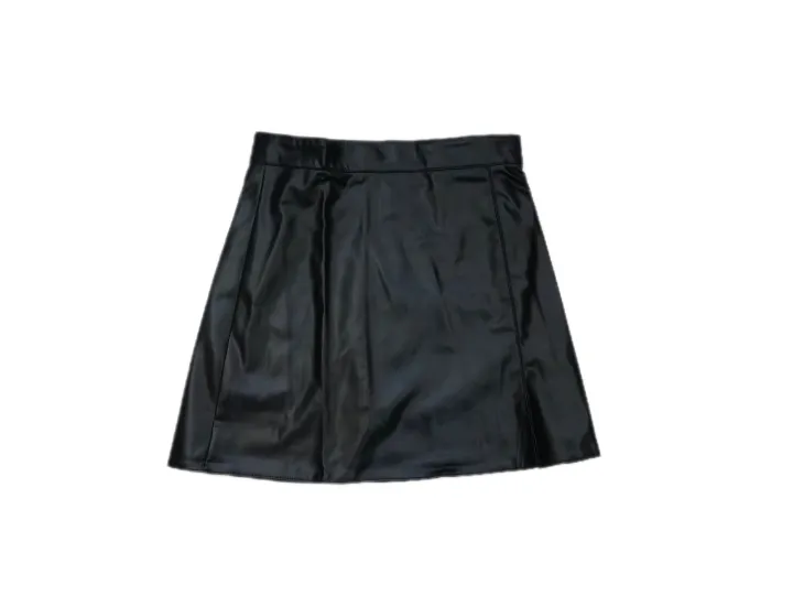 Synthetic%20Leather%20Skirt%20with%20Slit%20for%20Women%20-%20Image%202
