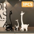Ceramic Giraffe Statue Ornaments Giraffe Figurines Sculptures Bookshelf Table Ornament For Living Room Bedroom NightStand Decors. 