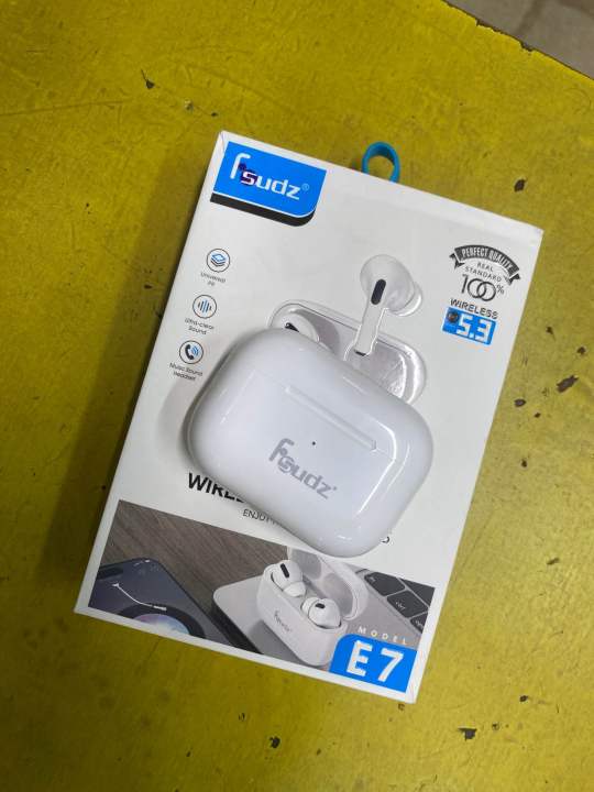 Fsudz%20E7%20Wireless%20Earphones%20Enjoy%20The%20Bass%20Music%20-%20Image%206