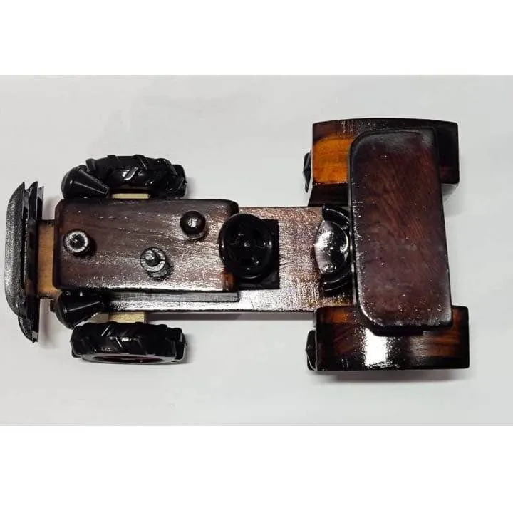 Handmade%20Wooden%20tractor%20-%20Image%202
