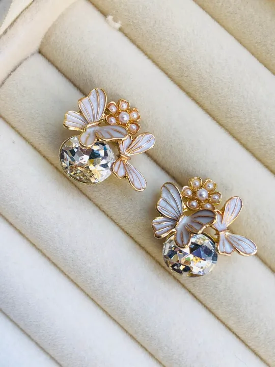Sparkle%20Roniya%20Butterfly%20Stud%20Earring%20with%20Crystal%20-%20Image%203