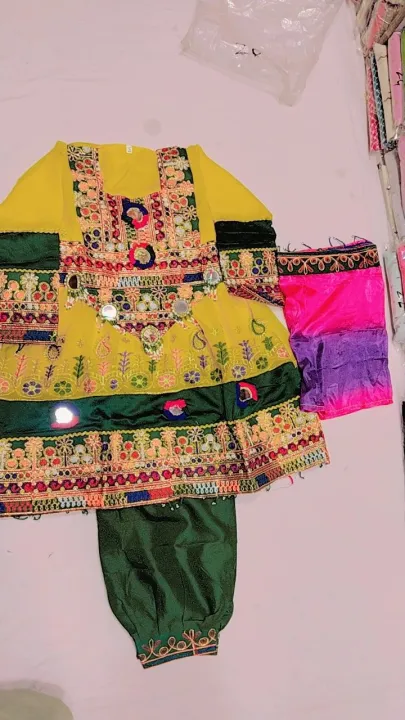 pathani%20/%20sindhi%20handmade%20frock%20for%20babies%20-%20Image%203