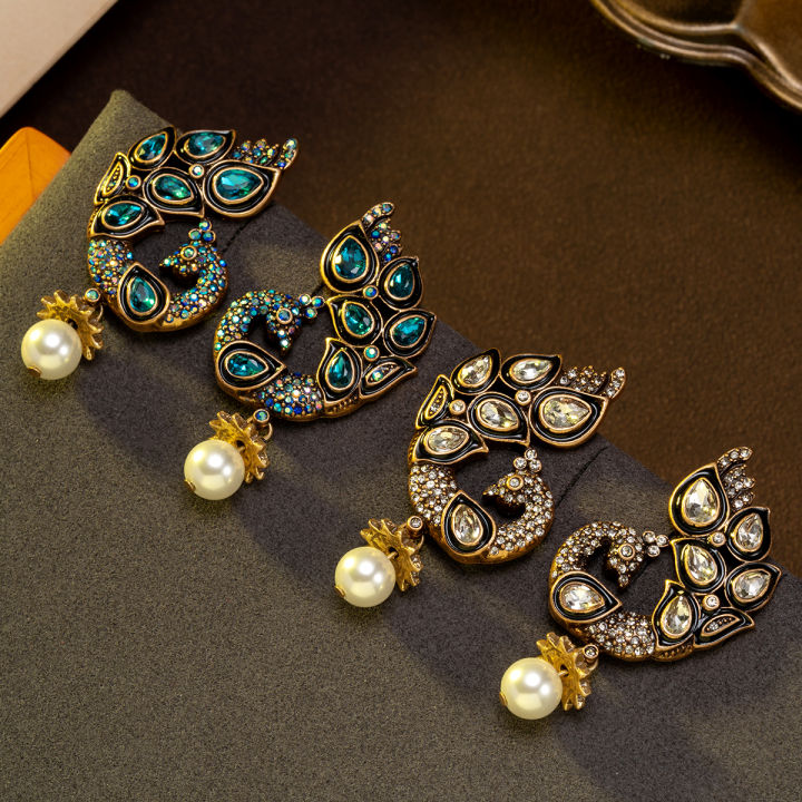 1%20Pair%20of%20Vintage%20Retro%20Two-Tone%20Rhinestone-Embellished%20Elegant%20Peacock%20Pendant%20Earrings%20Suitable%20for%20Women%20to%20Wear%20Daily,%20Attend%20Parties,%20or%20as%20a%20%20pen%20gpt%20-%20Image%206