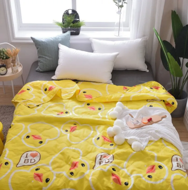 6-foot%20silk%20blanket,%20thin%20version,%20soft%20texture,%20light%20weight,%20dustproof,%20cute%20pattern%20-%20Image%202