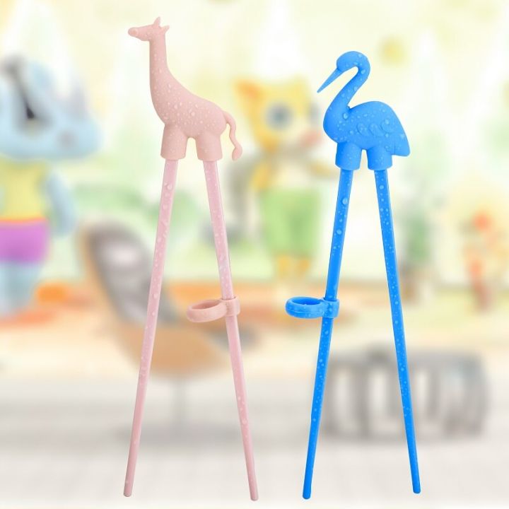 Animal%20Training%20Chopsticks%20for%20Kids%20and%20Beginners%20Reusable%20Children%20Eat%20Helper%20with%20Adjustable%20Finger%20Holders%20-%20Image%204