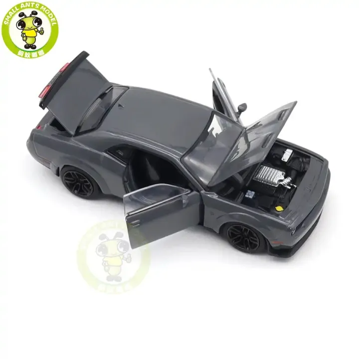 1:32%20Scale%20Dodge%20Challenger%20SRT%20Die%20Cast%20Metal%20Alloy%20Model%20car%20-%20Image%206