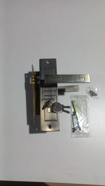 Door%20Handel%20Lock%20Best%20Quality%20With%20Brass%20key%20-%20Image%204