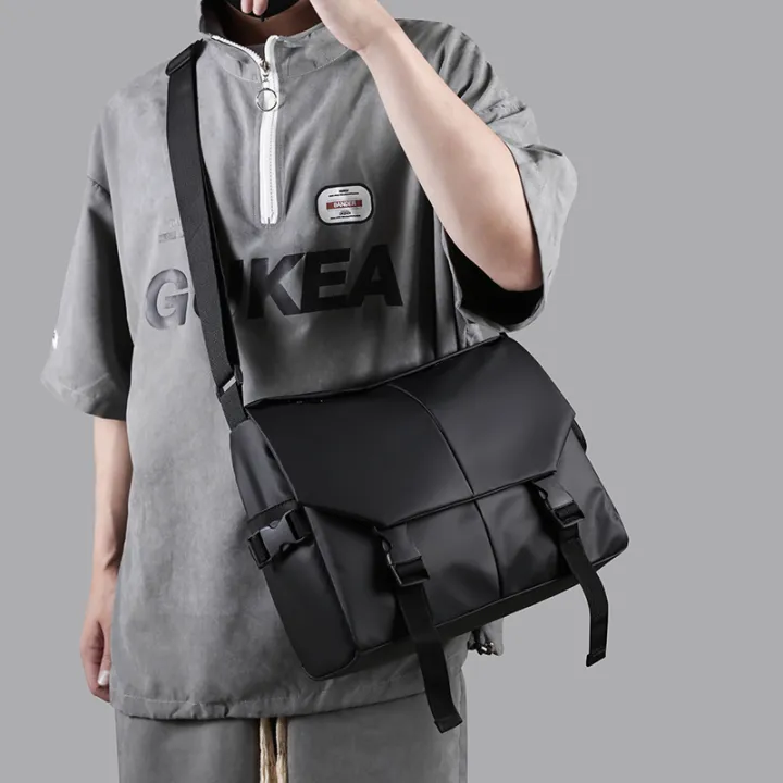 New%20Men's%20Casual%20Crossbody%20Bag%20Large%20Capacity%20%20Storage%20Lightweight%20Oxford%20Shoulder%20Bag%20Fashionable%20Daily%20Travel%20Messenger%20Bag%20-%20Image%205