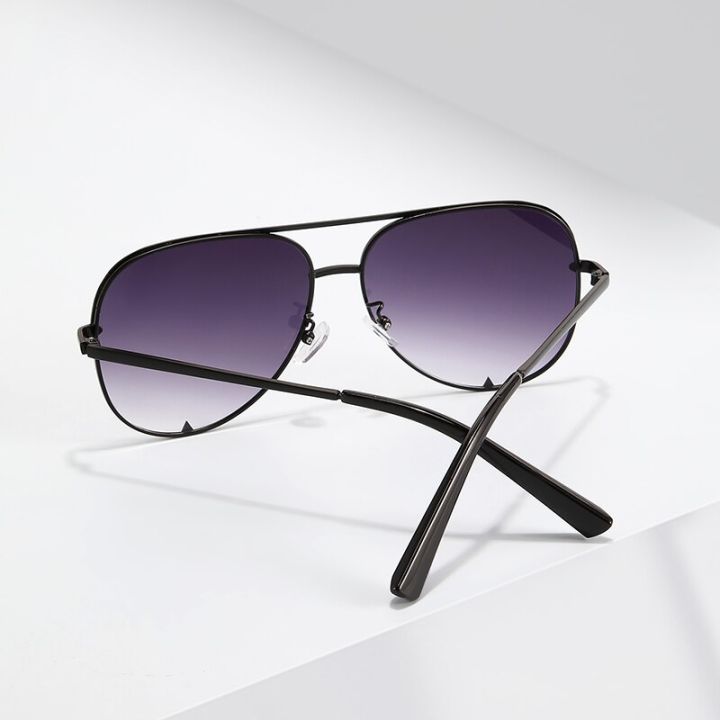 European%20And%20American%20Retro%20Style%20Double%20Beam%20Toad%20Mirror%20Men%20and%20Women%20Metal%20Sunglasses%20-%20Image%206