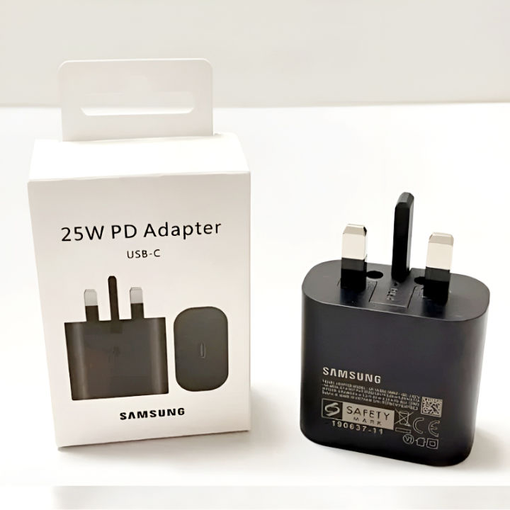 EP-TA800%20Samsung%2025W%20PD%20Super%20Fast%20Charging%20USB-C%203-Pin%20Power%20Adapter%20-%20Image%205