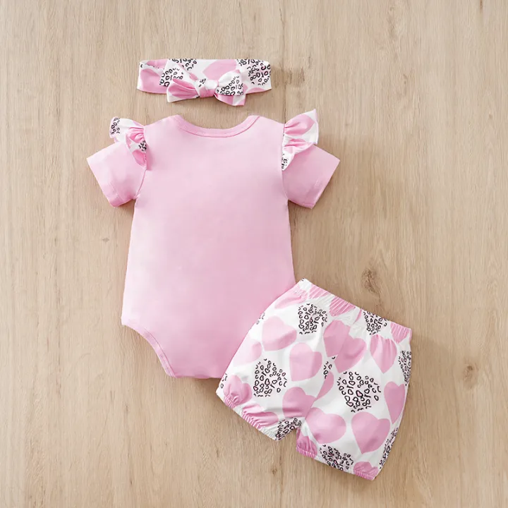 Mother's%20Day%20Themed%20Baby%20Short-Sleeved%203-Piece%20Set%20for%20Girls%20(0-18%20Months),%20Pink%20Hearts%20and%20Bow%20Design%20-%20Image%202