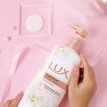 International Thailand product Lux Bright Camellia Delicate Fragrance Brightening Essence Body wash For used male/female 500 Ml. 