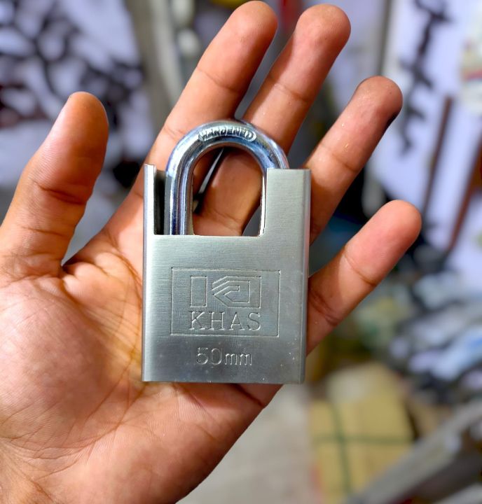 Brass%20padlock%20heavy%20duty%20khas%20permo%20lock%20with%203%20key%20(Brass%2050mm)%20-%20Image%202