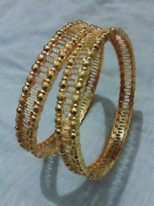 Fancy Golden/Kangan / Kara /Bangles Imported Quality.Beautifull Bangles/Kangan Good quality