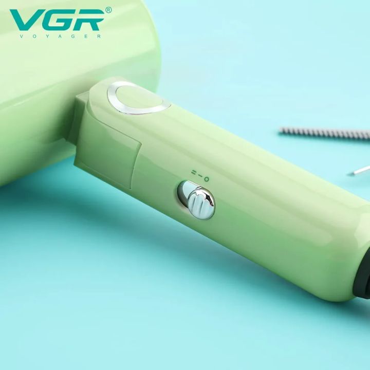 VGR%20V-421%20Professional%20Foldable%20Hair%20Dryer%201200W%20DC%20Motor%202%20Speed%20Settings%20comes%20with%20Styling%20Concentrator,%20Overheating%20Protection%20&%20a%20Hanging%20Loop%20-%20Image%206