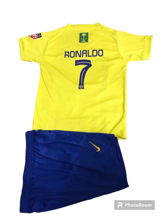 Cristiano%20Ronaldo%20Al-Nassr%20FC%202023-24%20full%20kit%20(home)%20T-Shirt/short%20Availble%20half%20selves%20for%20kids%20-%20Image%202