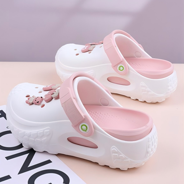 Women's%20Cute%202025%20New%20Summer%20Outer%20Wear%20Lightweight%20Non-Slip%20Thick-Soled%20Toe-Cap%20Slippers%20Fashionable%20Beach%20Sandals%20-%20Image%202
