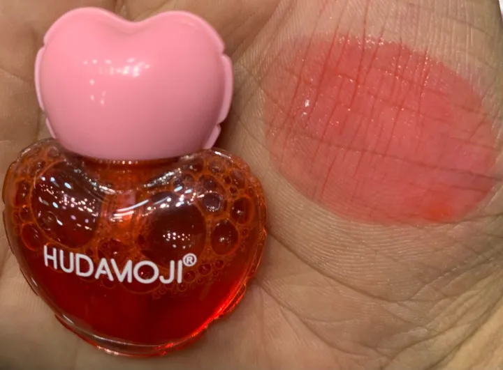 Korean%20Style%20Liquid%20Lip%20and%20Cheek%20Tint%20with%20Watermelon,%20Strawberry,%20Tomato%20Extracts%20-%20Rose%20Fragrance,%20Nourishing%20&%20Long-lasting.%20Smudge%20&%20Waterproof%20Cheeks%20Blusher%20for%20Women%20-%20Image%205