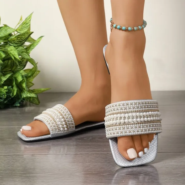 Women's%20Flat%20Bottom%20Sandals%202025%20Summer%20New%20Style%20Beaded%20Rhinestone%20Shoes%20Womens%20Outdoor%20Fashion%20Slippers%20-%20Image%206
