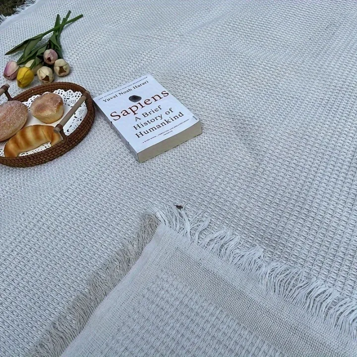 1pc%2090-150cm%20Moisture-proof%20Portable%20Mat%20Picnic%20Mat%20for%20Outdoor%20Camping%20Picnic%20Beach%20Outdoor%20Blanket%20-%20Perfect%20for%20Camping%20-%20Image%205