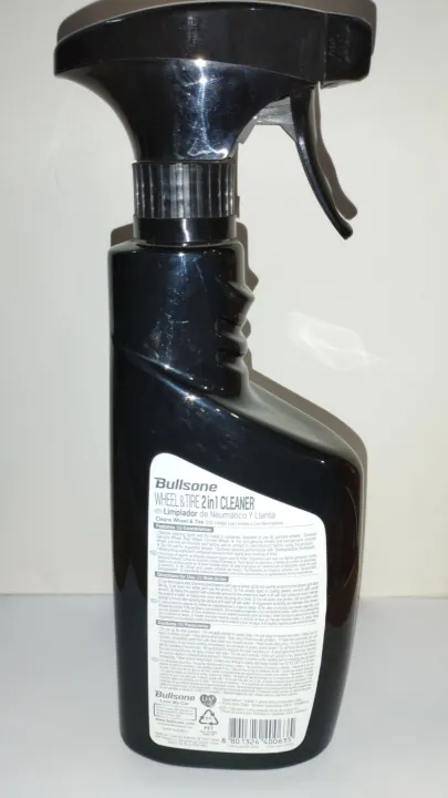 WHEEL%20&%20TIRE%202in%201%20CLEANER%20QUICK%20&%20EASY%20Bullsone%20550%20mL%20Limpiador%20de%20Neumatico%20Y%20Llanta%20Cleans%20Wheel%20&%20Tire%20Protects%20Tires%20by%20Moisturizing%20Ingredient%20Limpia%20Las%20Llantas%20Y%20Los%20Neumaticos%20Protege%20Los%20Neumaticos%20conEl%20Ingrediente%20Hidratante%20C-%20-%20Image%202