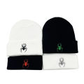 1pcs Fashion New Cartoon Spider Embroidered Beanies Hat Winter Autunm Warm Knitted Bonnet Cap Soft Wool Beanies Caps Couple Gift. 