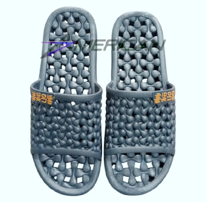 Washroom%20Slippers%20for%20House%20Best%20Quality%20Indoor%20Bathroom%20Flip%20Flops%20for%20Mens%20&%20Womens%20-%20Image%204