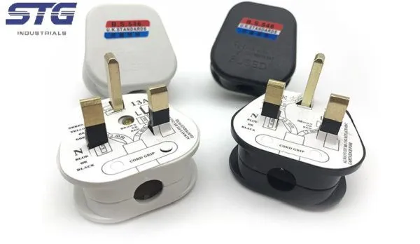 13A%20Plug%20top%203%20pin%20box%20type%20110V-240V%20-%20Image%203
