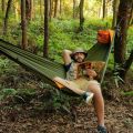 TRAVELER Bushcraft Quick-Deploy Hammock with Mosquito Net, Integrated Ridgeline & Anti-Roll Design for Wilderness Camping.