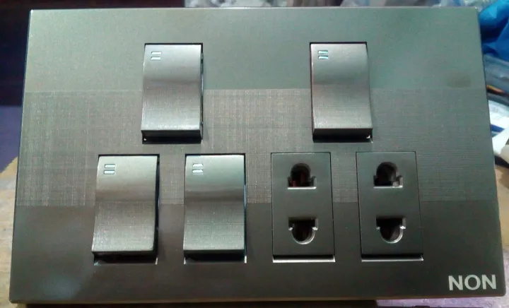 4+2%20switch%20socket%20China%20fitting%20-%20Image%202