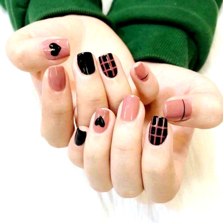 12pcs/24pcs%20Korean%20Style%20Fake%20Nail%20Tips%20Set%20%7C%20Multiple%20Designs%20%7C%20With%20Double-Sided%20Nail%20Glue%20Stickers%20-%20Image%203